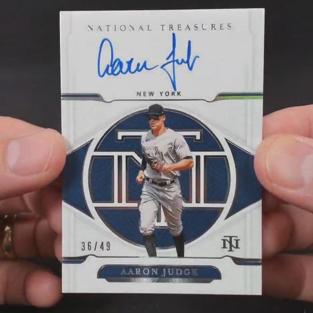 2015 Panini National Treasures Treasured Signature Materials Button #74  Aaron Judge/8