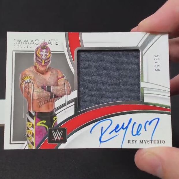 2022 Panini Immaculate WWE 3